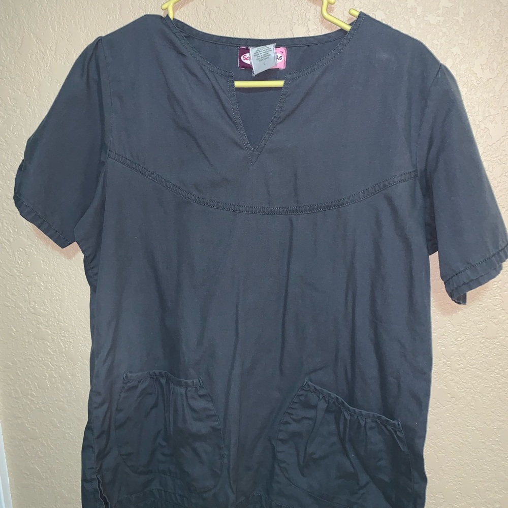 Scrub Top